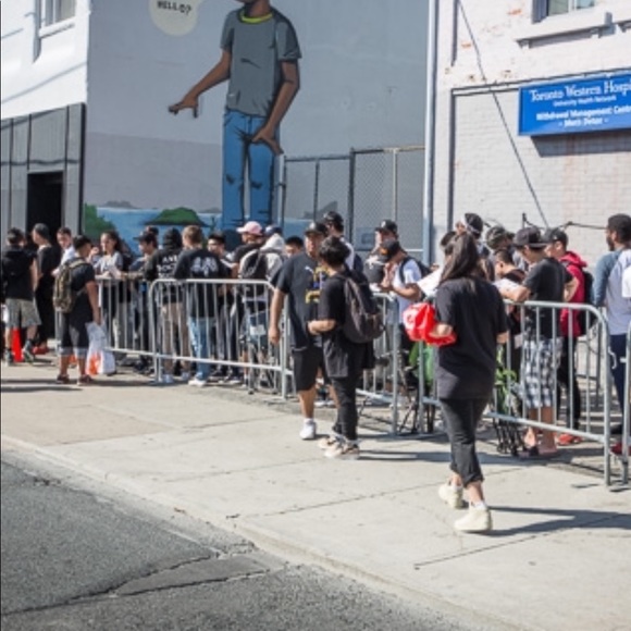 YEEZY | PABLO “WOKE UP AND FELT THE VIBE” TORONTO PULLOVER HOODIE SWEATSHIRT - Picture 15 of 16